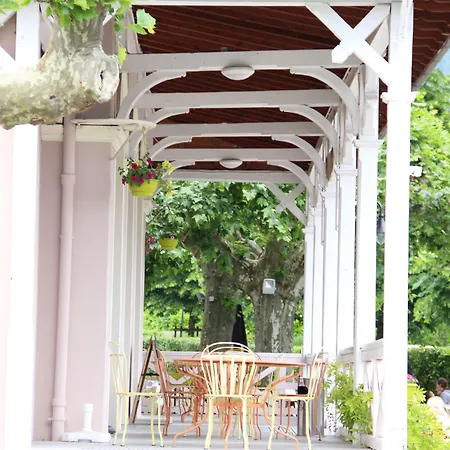 Kompleks wypoczynkowy Le Pavillon Des Fleurs