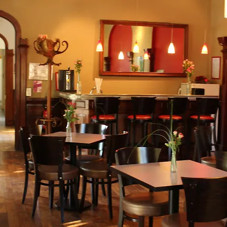 Le Pavillon Des Fleurs Menthon-Saint-Bernard